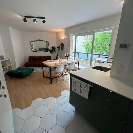 1 Avec Terrasse Et Garage